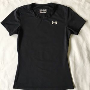 Under Armour shirt YLG large youth black fitted